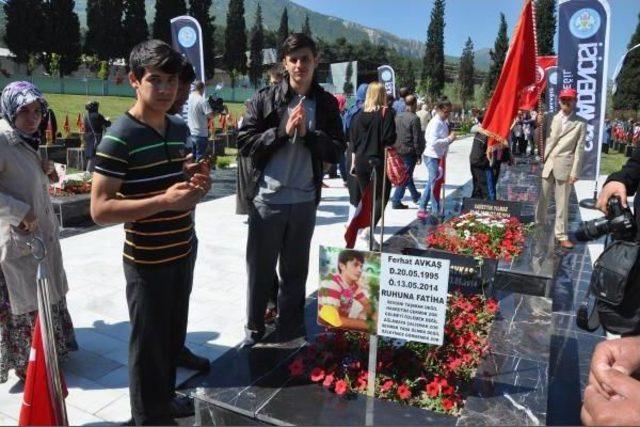 Soma'da 301 Madenci Için Bir Yıl Sonra Aynı Acı, Aynı Ağıt (3)