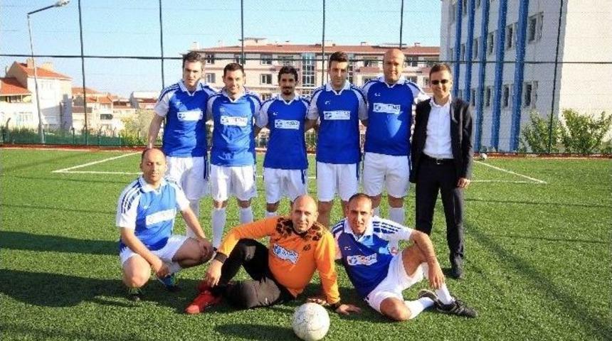 Tredaş, Sgk Futbol Turnuvasında &Ccedil;eyrek Final Başarısı G&ouml;sterdi