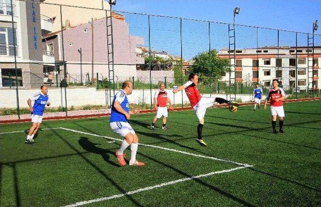 Tredaş, Sgk Futbol Turnuvasında &Ccedil;eyrek Final Başarısı G&ouml;sterdi 2