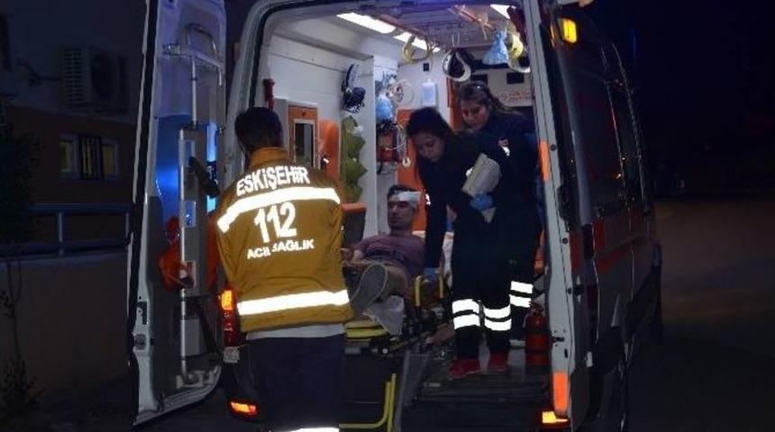 &Uuml;niversite &Ouml;ğrencisi 10 Kişilik Bir Grubun Saldırısına Uğradı