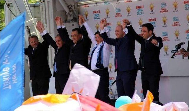 Başbakan Ahmet Davutoğlu: 1