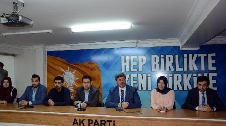 &Ouml;zkaya Gen&ccedil;lerle Buluştu