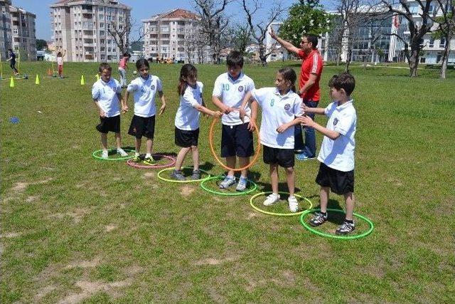 Çekmeköylü Miniklerin Turnuva Heyecanı