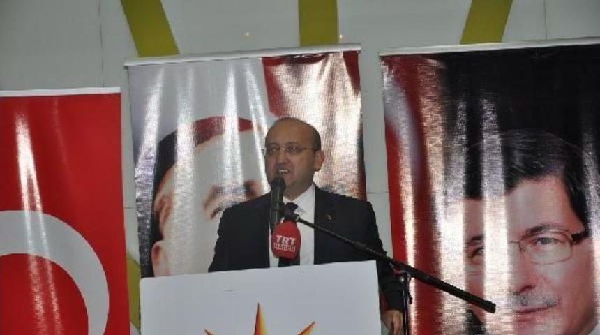 Akdoğan'dan, Demirtaş'a: Bunlar Gece Başka, G&uuml;nd&uuml;z Başka