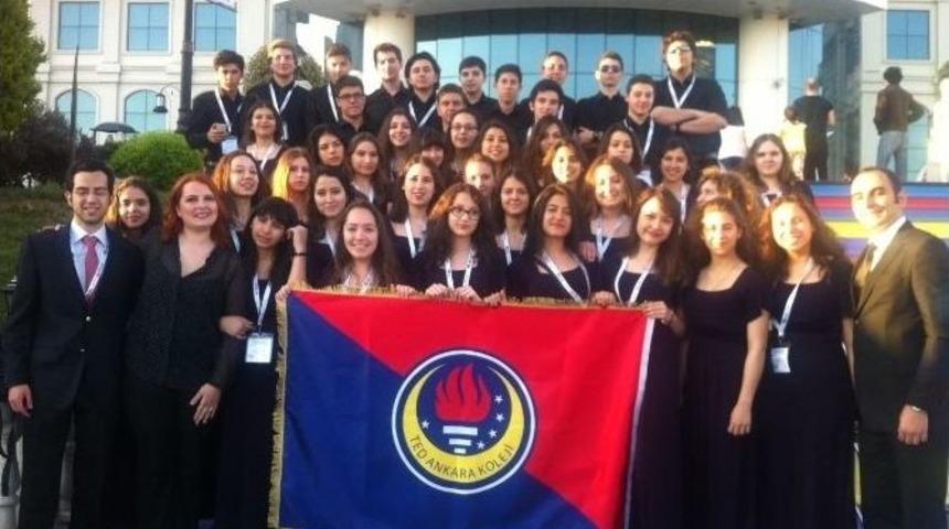 Ted Ankara Koleji &Ccedil;ok Sesli Korosu&rsquo;na &Ouml;d&uuml;l