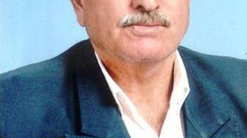 Meyve Toplarken Merdivenden D&uuml;ş&uuml;p &Ouml;ld&uuml;