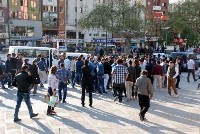 Soma Için Basın Açıklaması Yapan Gruba Tepki