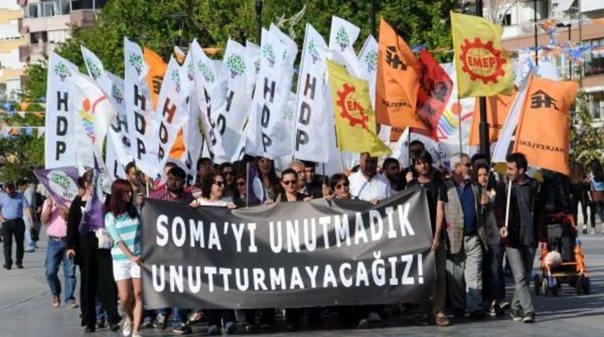 &Ccedil;anakkale'de Soma'da &Ouml;len Madenciler I&ccedil;in Y&uuml;r&uuml;d&uuml;ler