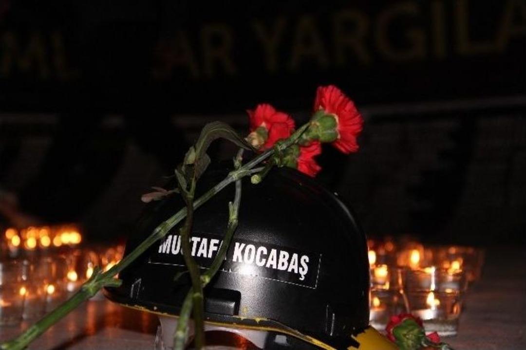 Soma&rsquo;da Omuz Omuza Y&uuml;r&uuml;d&uuml;ler