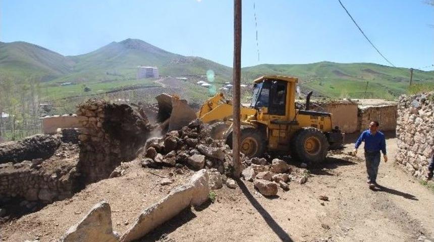(&ouml;zel Haber) Y&uuml;ksekovalı Duman Ailesine Yardım Eli Uzandı