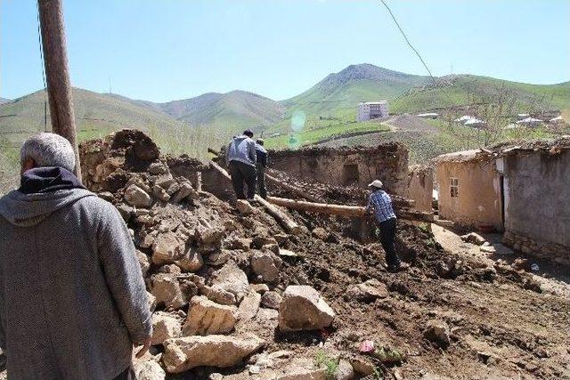 (özel Haber) Yüksekovalı Duman Ailesine Yardım Eli Uzandı