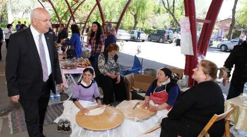 Yenimahalle&rsquo;de Anneler &Uuml;retiyor