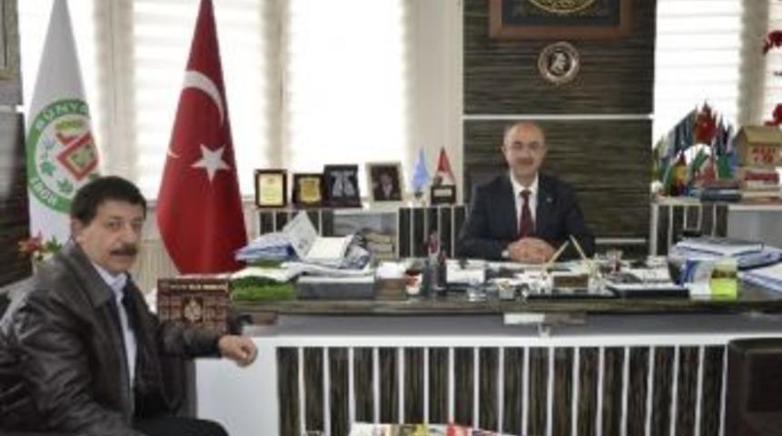 Başkan G&uuml;lc&uuml;oğlu&rsquo;na Anlamlı Ziyaret