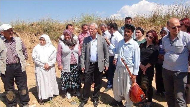 (özel Haber) Vekil Adayına Sazlı Sözlü Nasihat