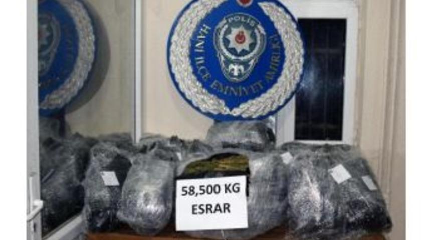 Hani&rsquo;De 58 Kilo Esrar Ele Ge&ccedil;irildi