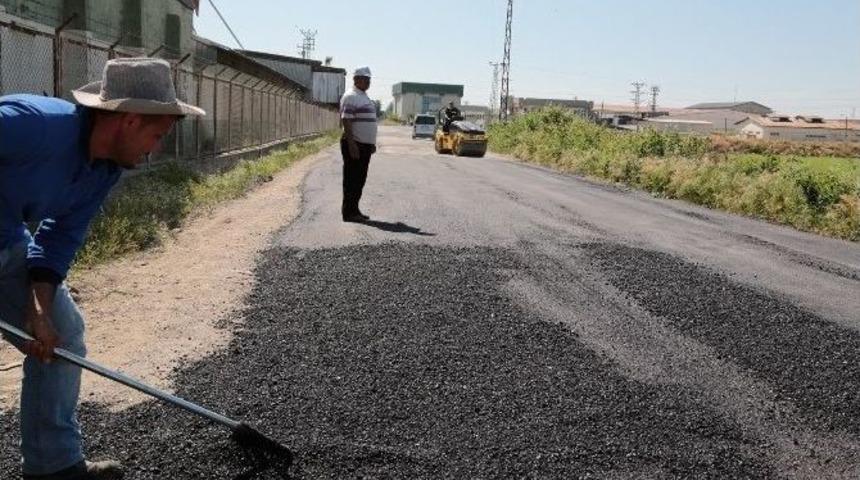 Y&uuml;reğir&rsquo;de 5 Ayrı Ekip Yol &Ccedil;alışması Yapıyor