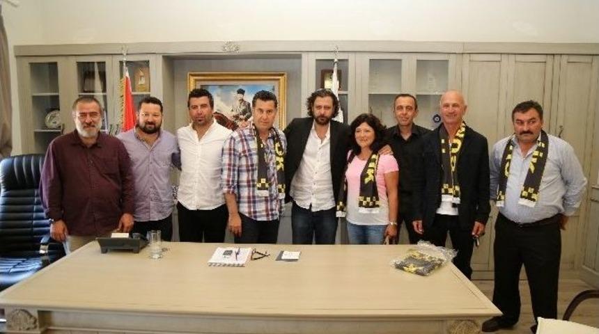 Nejat İşler Futbol Kul&uuml;b&uuml; Başkanı Oldu