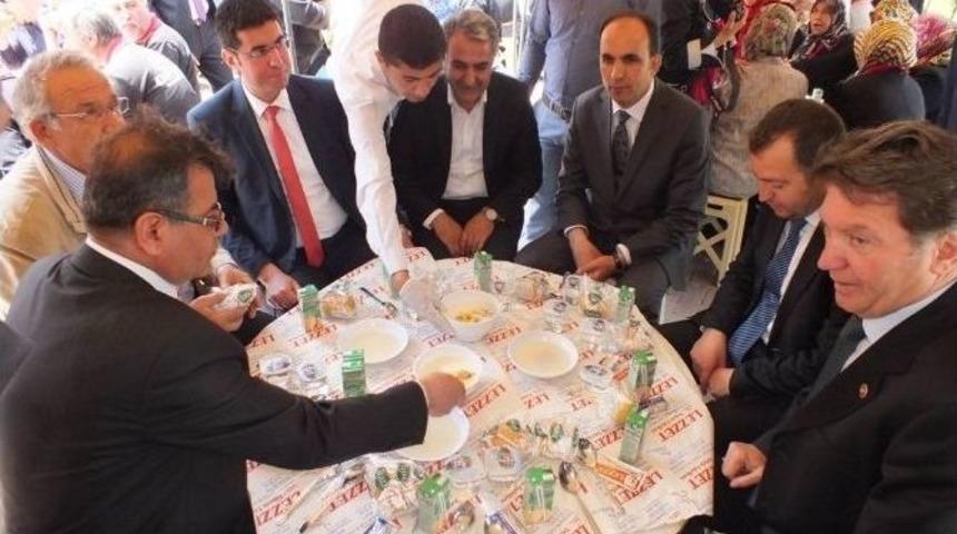 Ak Parti Konya Milletvekili Adayları İş&ccedil;iler Buluştu