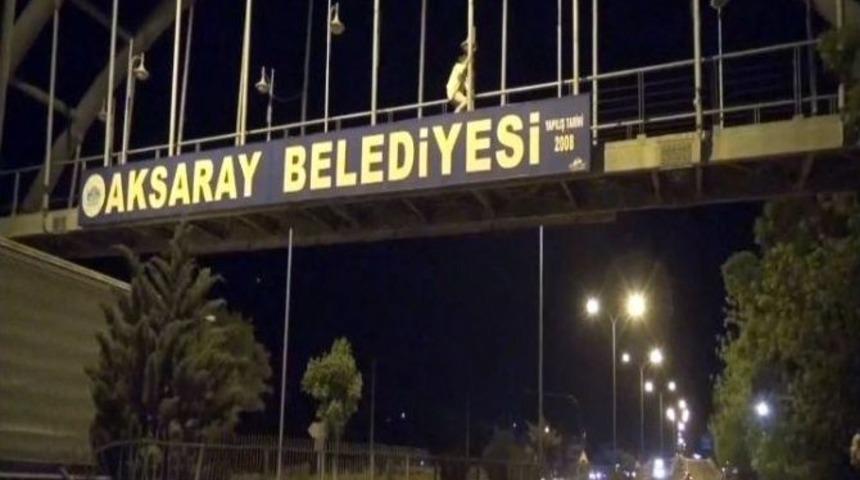 Gen&ccedil; Kızın Yaya &Uuml;st Ge&ccedil;idinde İntihar Girişimi