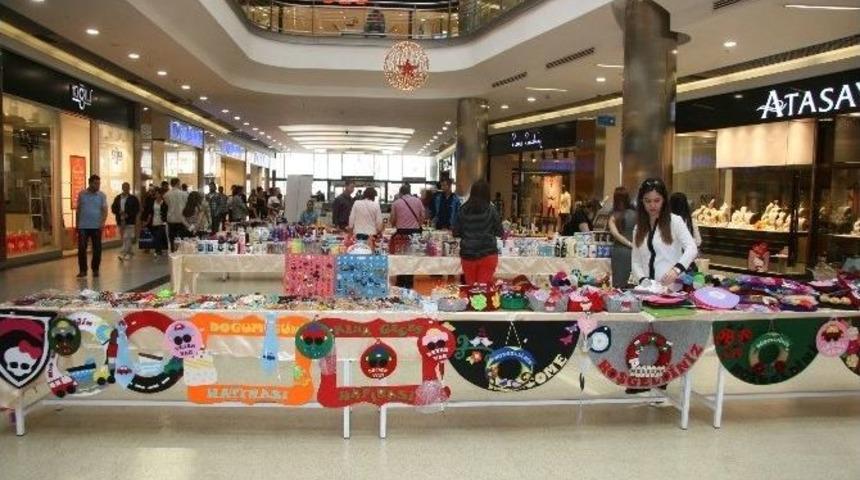 Ninova&rsquo;da Engelli &Ouml;ğrencilerin Tasarımları Sergilendi