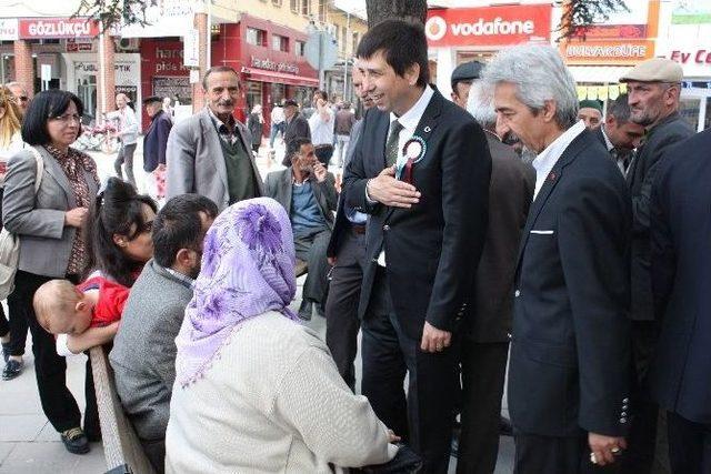 Prof. Dr. Yenidünya, Esnafları Ziyaret Etti