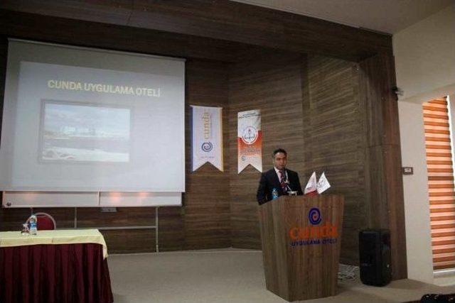 Meb’in Eğitim Yönetimi Seminerleri Sürüyor