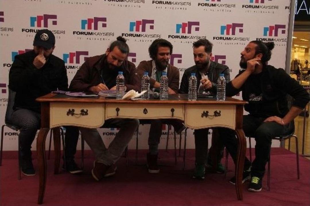 Gece Yolcuları Forum Kayseri&rsquo;de Hayranlarıyla Buluştu