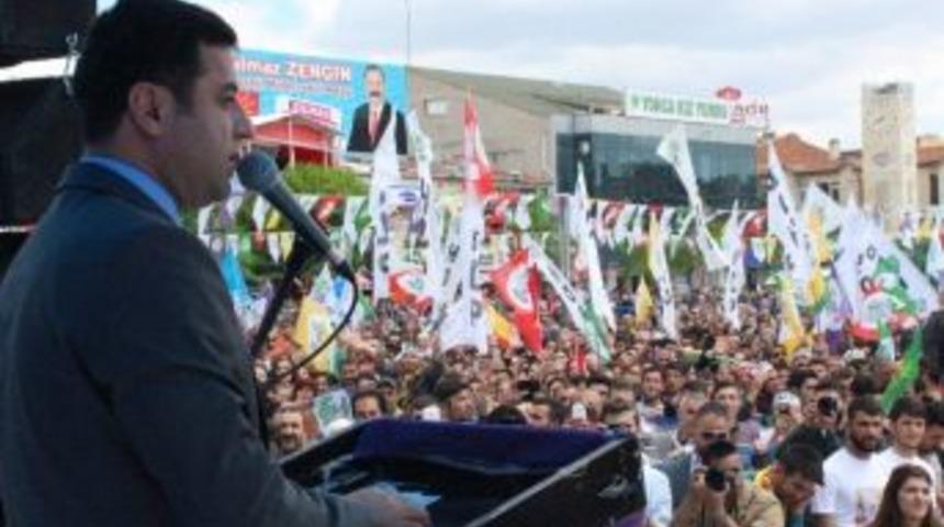 Hdp Eş Genel Başkanı Selahattin Demirtaş: