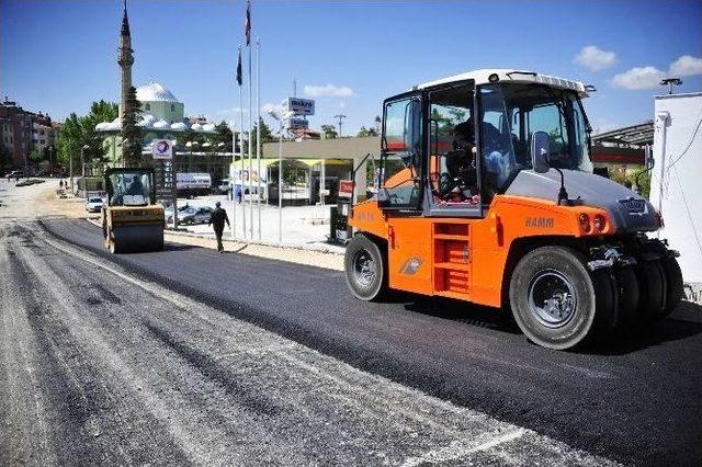 Karaman Belediyesi Üst Geçidi Asfaltlıyor