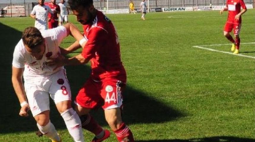 Gölcükspor-Sivas Dört Eylül Belediyespor: 0-0 (Play Off)
