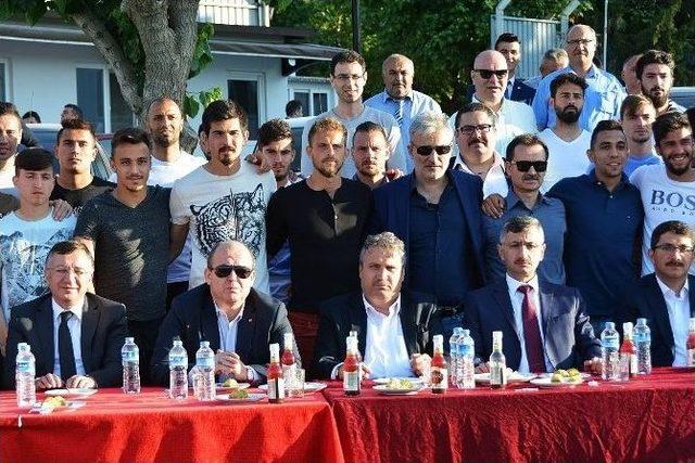 Manisa Protokolünden Manisaspor’a Büyük Destek