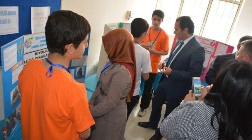 Anadolu İmam Hatip Lisesinde &ldquo;bilim Fuarı&rdquo; D&uuml;zenledi