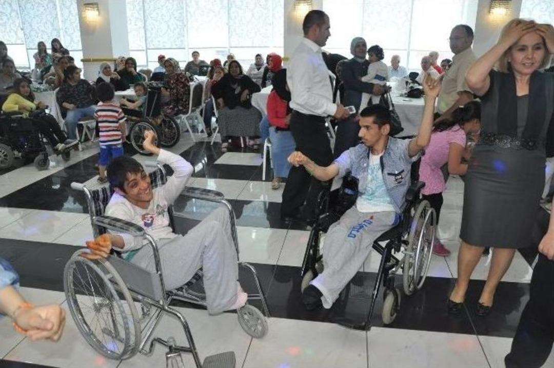 B&ouml;yle Olur Engelli Eğlencesi