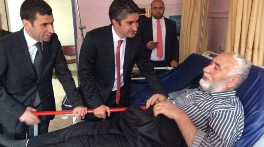 Tarıkdaroğlu, &Uuml;niversite &Ouml;ğrencileriyle Buluştu