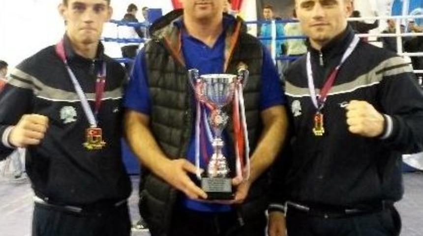 Boks&rsquo;ta Sel&ccedil;uk&rsquo;a 2 Altın Madalya