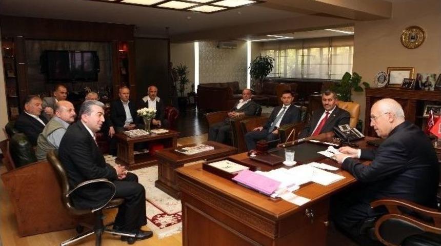 Başkan Yaşar Sinopluları Ağırladı