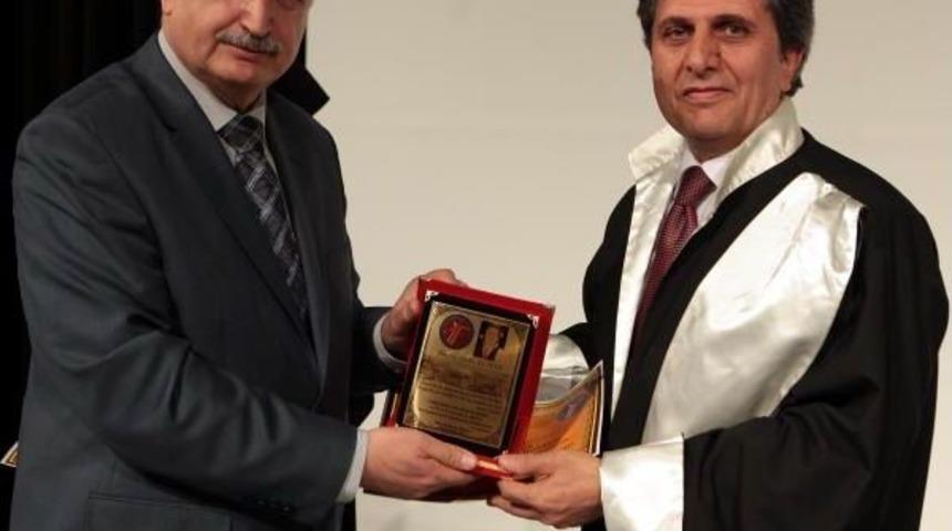 50'sinde Ikinci Diplomasını Aldı