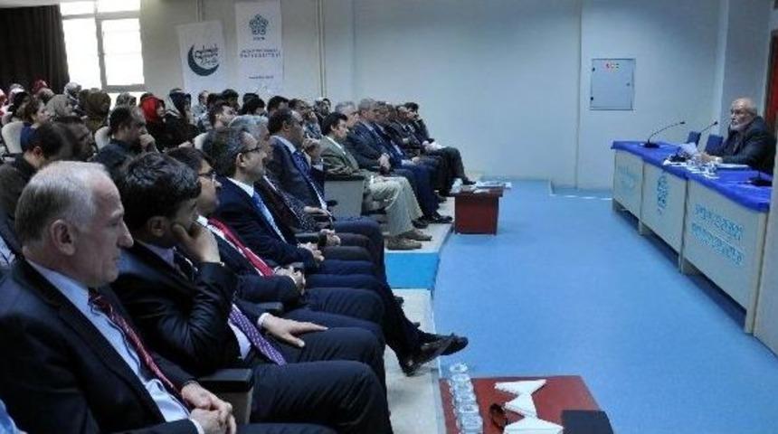 Prof. Dr. Osman Okka Ne&uuml;&rsquo;de Konferans Verdi