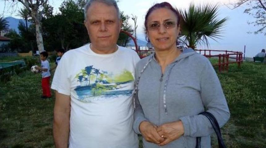 &Ccedil;ifte Diplomalı Kadın Belediye Y&ouml;neticisini, Hizmetli Yaptılar