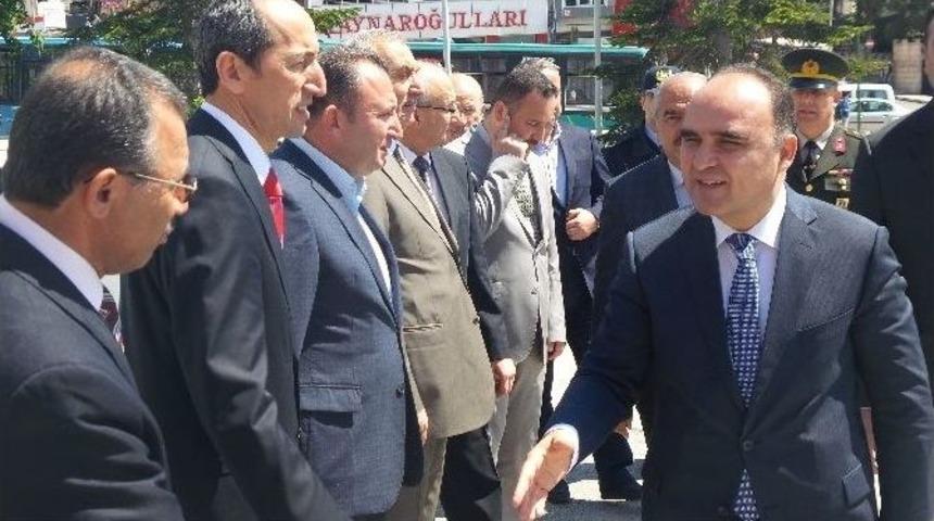 Kastamonu Valisi Tosya&rsquo;da 50 Yeni Fabrika M&uuml;jdesi Verdi