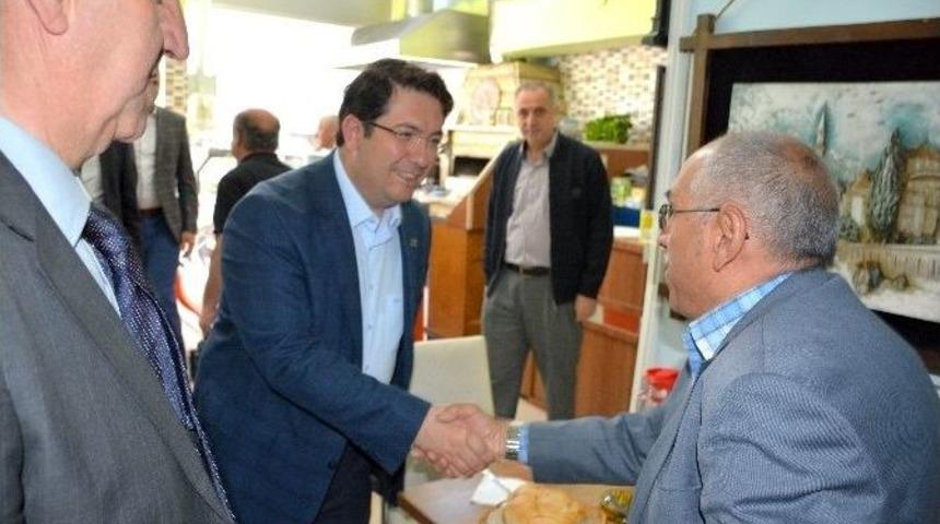 Başkan Yazgı Esnaflarla Kahvaltıda Buluştu