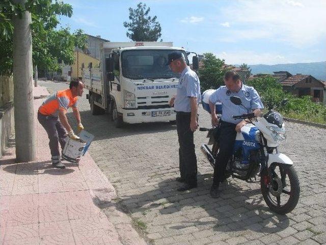 Niksar’da Zabıta Ekipleri İş Başında