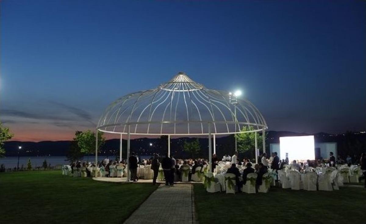 Uluslararası Botanik Merkezi G&ouml;r&uuml;c&uuml;ye &Ccedil;ıktı