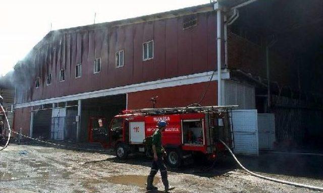 Soma'da Maden Ocağı Idare Binasında Yangın (2) - Yeniden