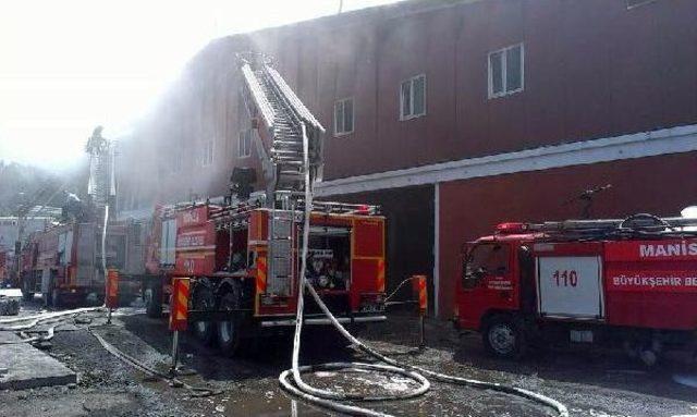 Soma'da Maden Ocağı Idare Binasında Yangın (2) - Yeniden