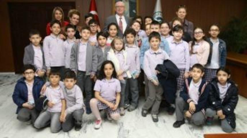 Başkan Kurt &Ouml;ğrencilere Belediye Hizmetleri Dersi Verdi