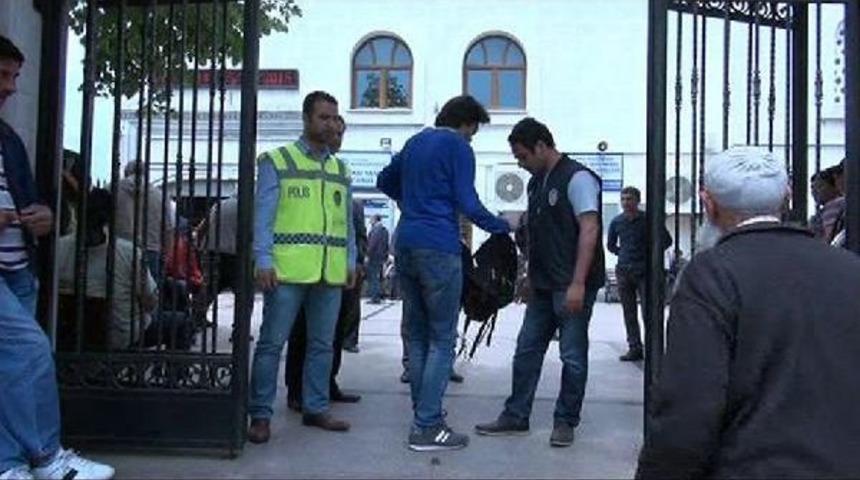 Abdullah G&uuml;l: Meral Hanım &Ccedil;ok Saygıdeğer Bir Hanımefendidir