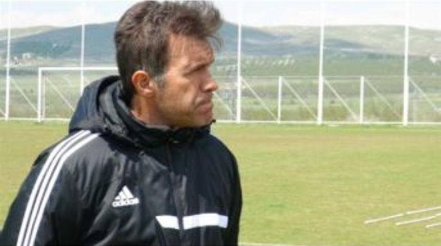 Yeni Malatyaspor&rsquo;da Feyyaz U&ccedil;ar İle Yollar Ayrılıyor
