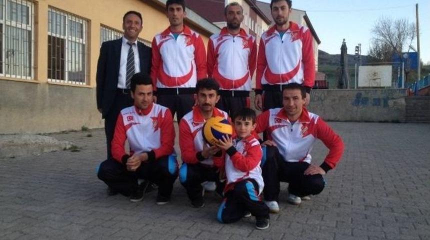 Pazaryolu&rsquo;nda Voleybol Turnuvası Heyacanı