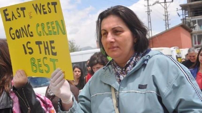 Avrupalı &Ouml;ğretmen Ve &Ouml;ğrenciler, Y&uuml;ksekova'da Temizlik Yaptı